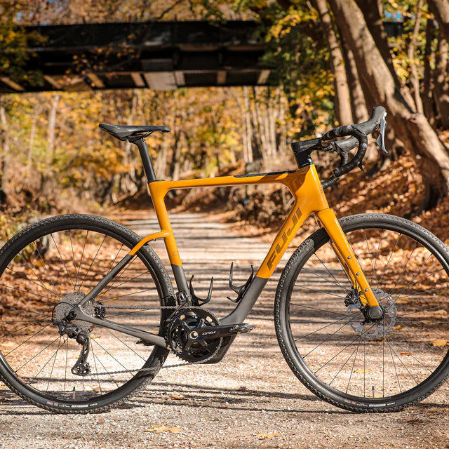 Fuji Jari Carbon 1.1 700c Gravel Bike - Honeywheat