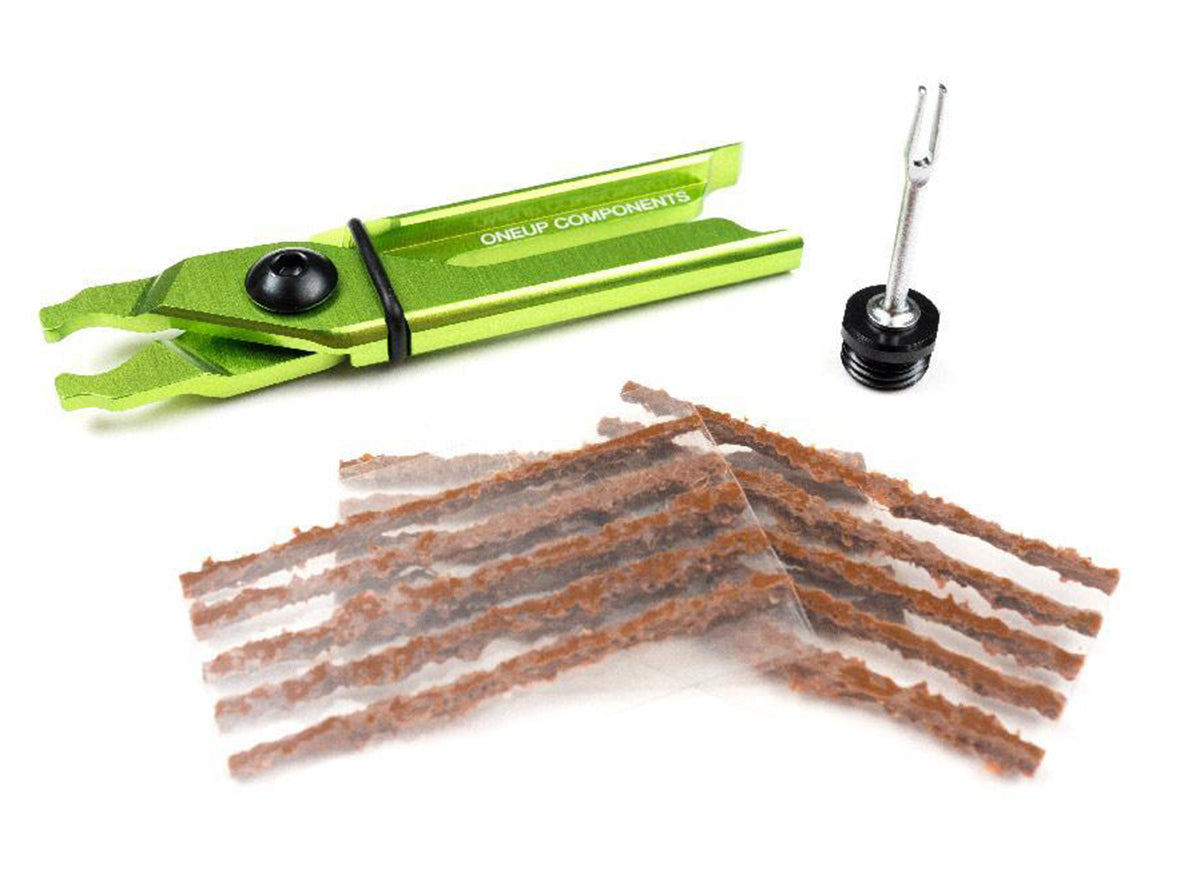 OneUp EDC Plug & Pliers Kit Green