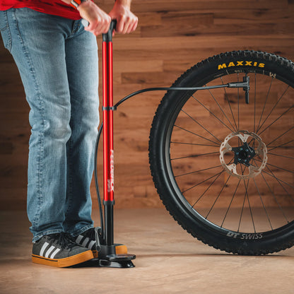 Feedback Pneuma Compact Charger Floor Pump