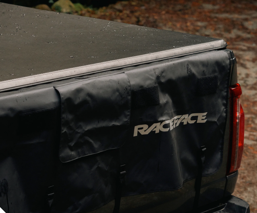 Race Face Stash Tailgate Pad - Mid - Black