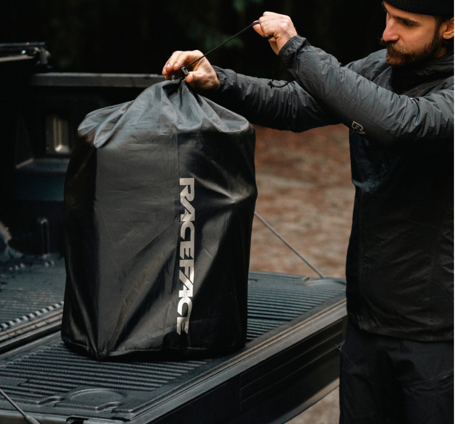 Race Face Stash Tailgate Pad - Mid - Black