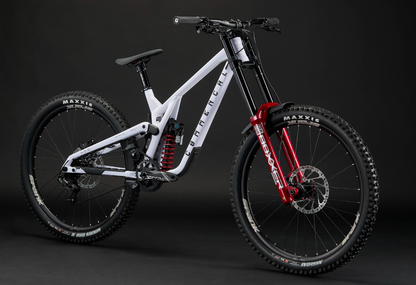 Commencal Supreme DH V5 XS 27.5 - Pure White