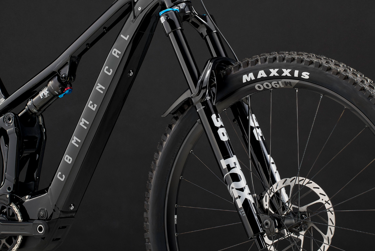 Commencal Tempo Power 29 - Essential Eagle 90 - Black