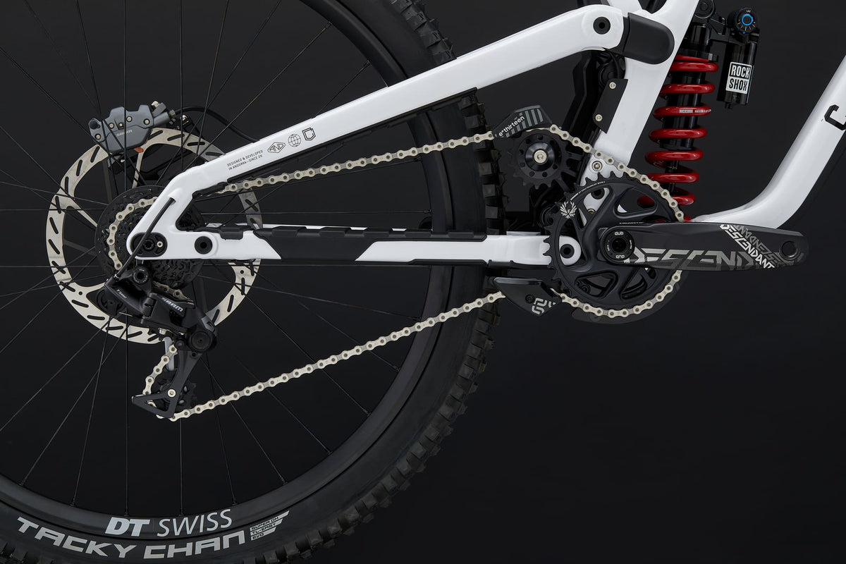 Commencal Supreme DH V5 MX - RockShox - Pure White