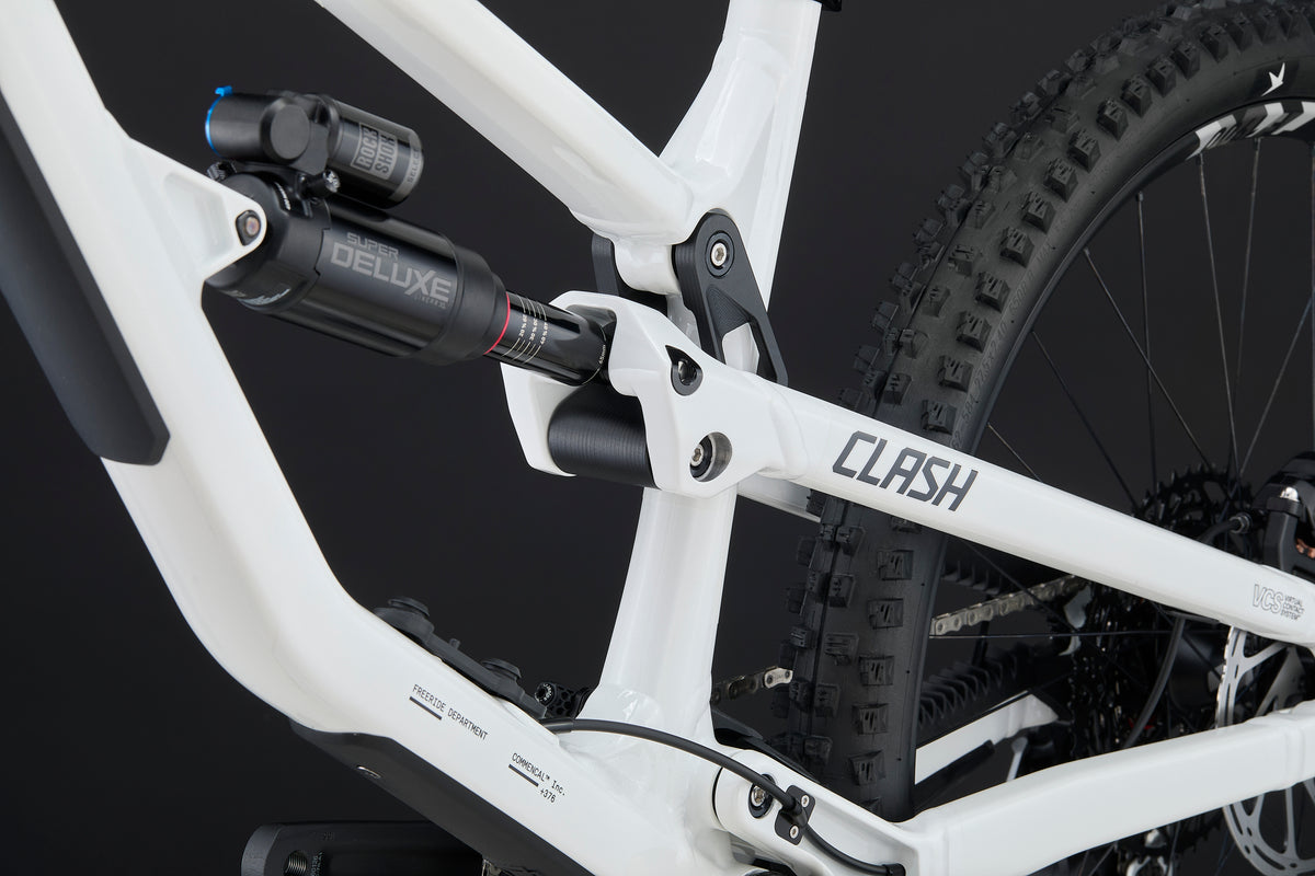 Commencal Clash V3 27.5 - RockShox - Pure White