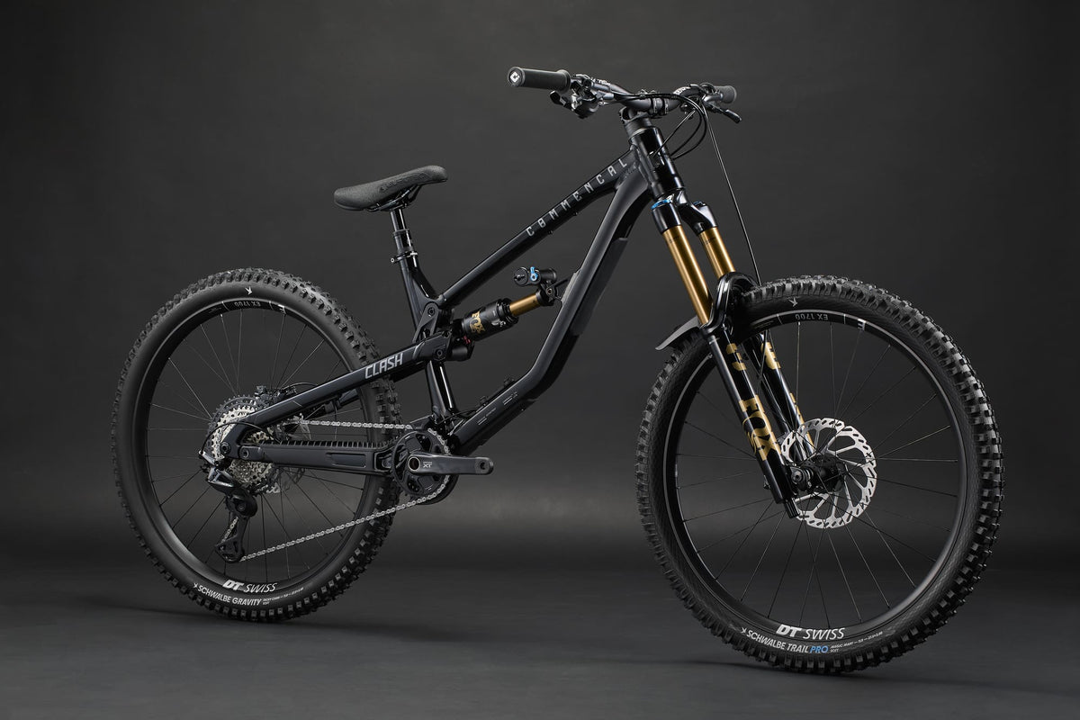 Commencal Clash V3 27.5 - Signature - Pure Black
