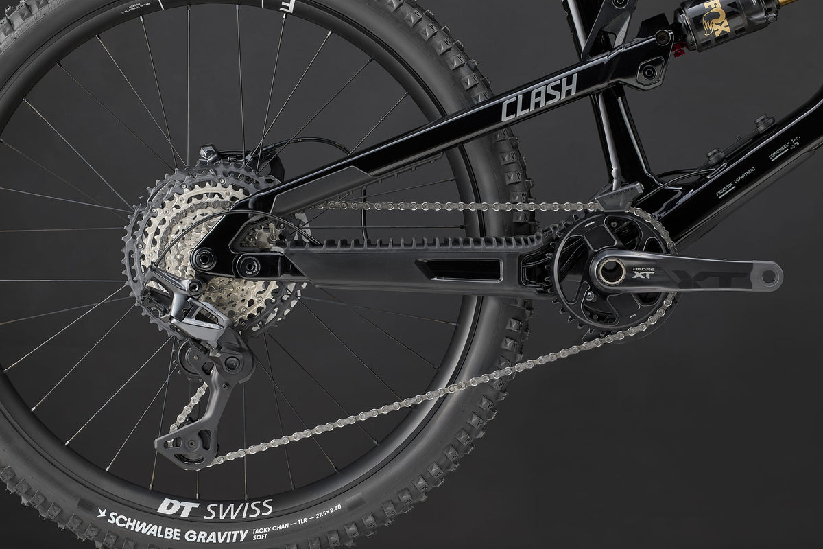 Commencal Clash V3 27.5 - Signature - Pure Black