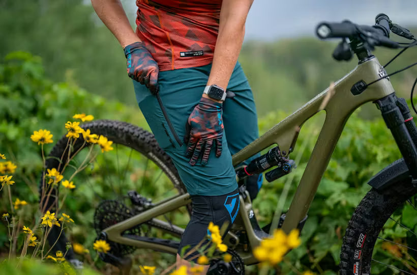 Yeti Enduro MTB Glove - Womens - Potters Clay Disruption