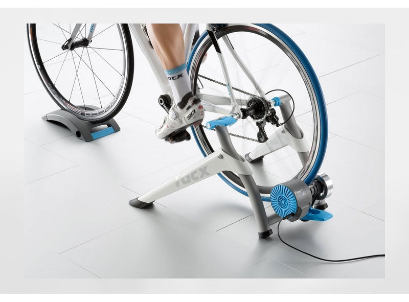 Tacx Flow Smart Bike Trainer